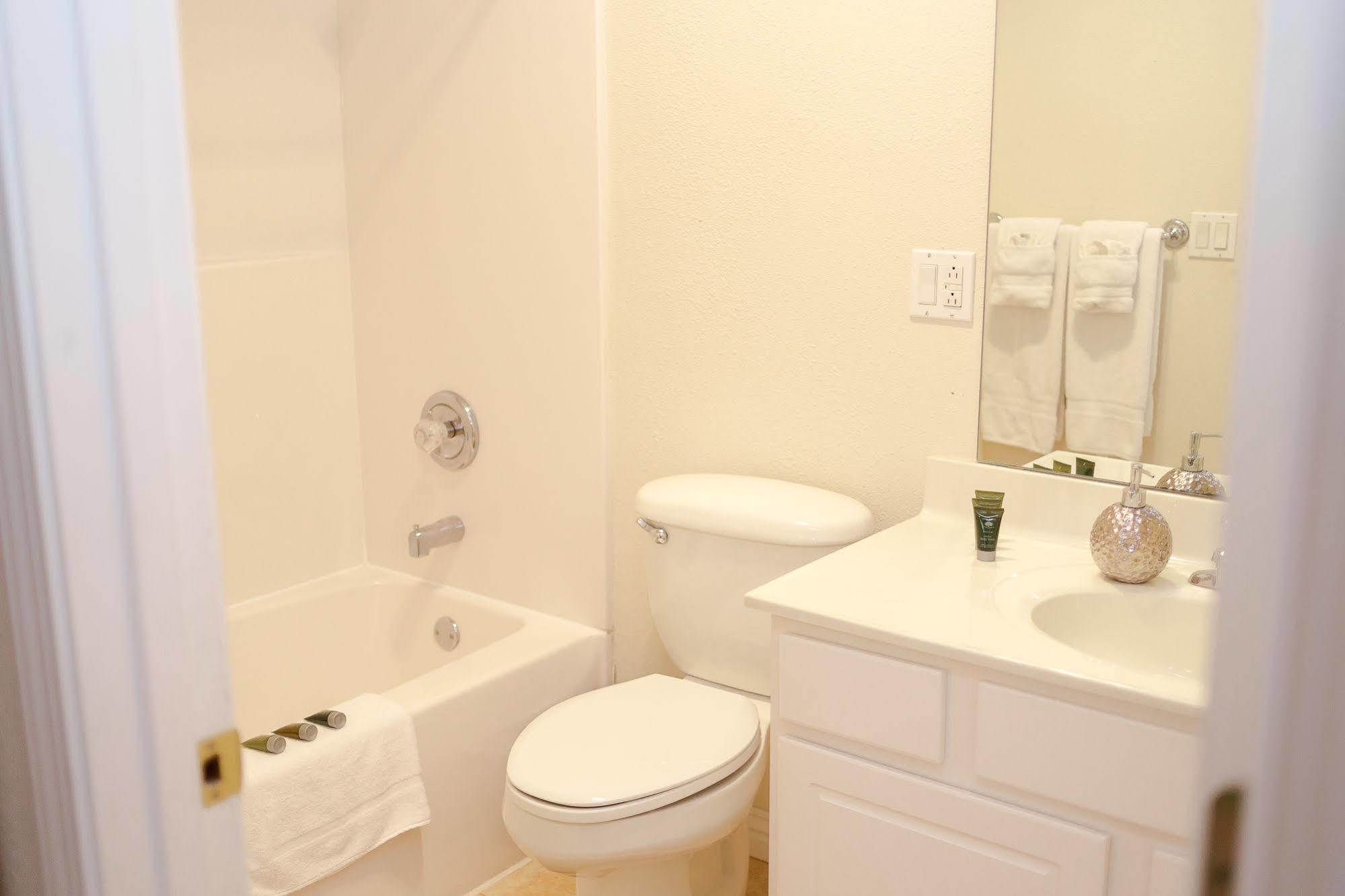 Lafayette Grand Manor Appartement Waynesville Buitenkant foto