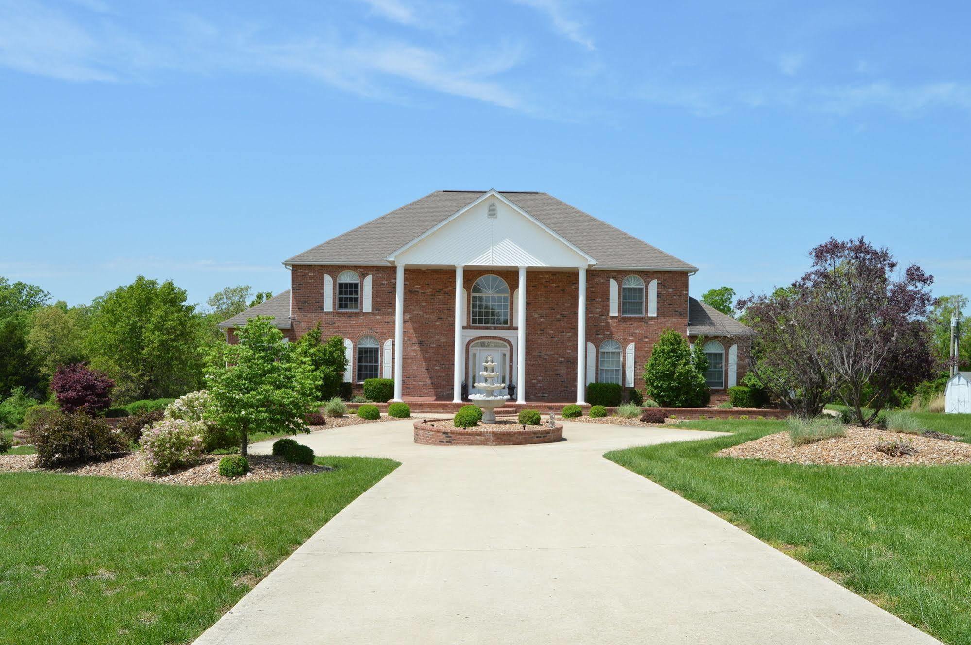 Lafayette Grand Manor Appartement Waynesville Buitenkant foto
